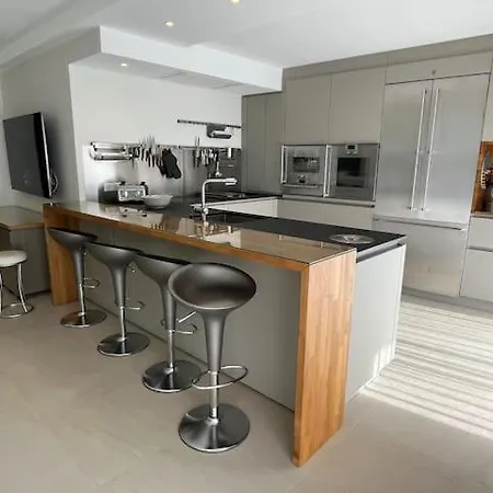 Before Making A Reservation Request, Must Read Profile Host Section At Bottom Of Page, Otherwise Your Request Will Be Refused # Luxury In # Apartmán