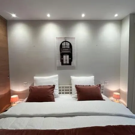 Before Making A Reservation Request, Must Read Profile Host Section At Bottom Of Page, Otherwise Your Request Will Be Refused # Luxury In # Apartmán Cannes